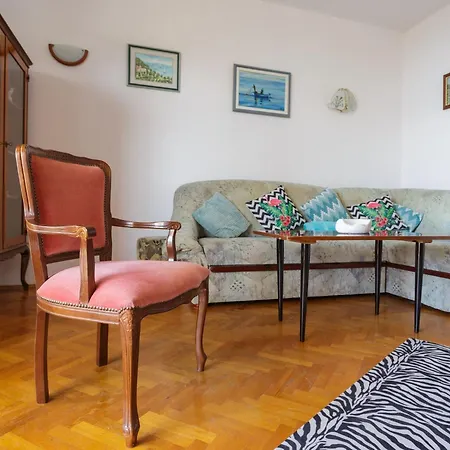 Sunrise Duilovo -three Bedroom With Sea View Terrace Lägenhet *
