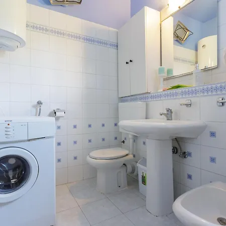Sunrise Duilovo -three Bedroom With Sea View Terrace Lejlighed *