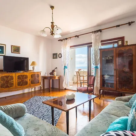 Sunrise Duilovo -three Bedroom With Sea View Terrace