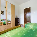 Sunrise Duilovo -three Bedroom With Sea View Terrace Lägenhet Split