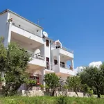 Sunrise Duilovo -three Bedroom With Sea View Terrace *