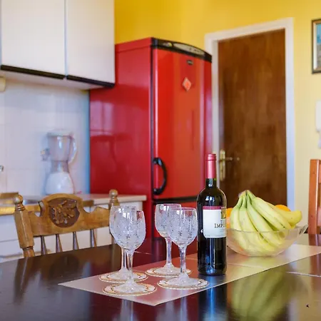 Sunrise Duilovo -three Bedroom With Sea View Terrace